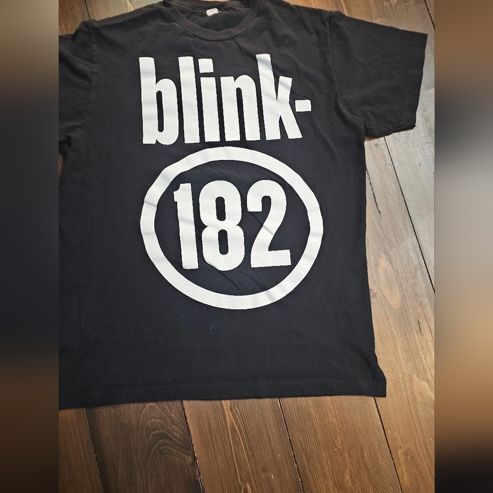 Black Short Sleeve Tee
